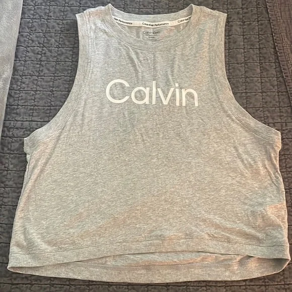 Calvin Klein Performance Cropped muscle tank - Picture 2 of 5